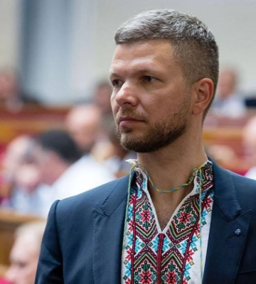 Низькі зарплати прокурорів та суддів штовхають до хабарів, але і високі не дають жодних гарантій, – депутат Київради Низькі зарплати прокурорів та суддів штовхають до хабарів, але і високі не дають жодних гарантій, – депутат Київради