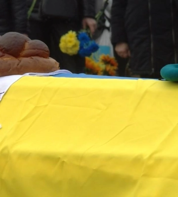 Назавжди 37: на Рівненщині попрощалися із загиблим захисником Миколою Храпачем (ВІДЕО)