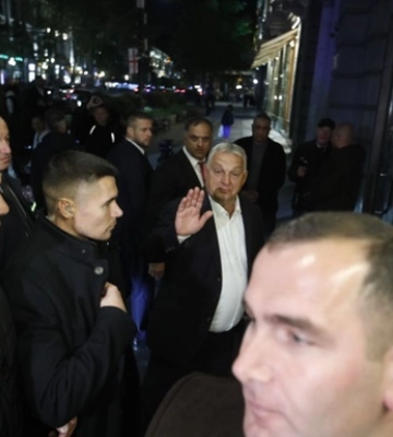 В Тбилиси протестующие освистали Орбана