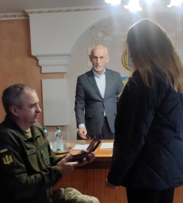 Рідним волинського Героя вручили його орден