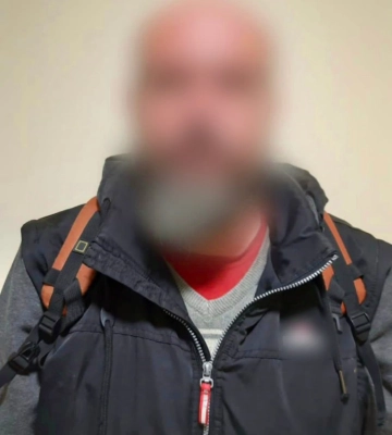 На Київщині затримано чоловіка, який жорстоко побив колегу та його матір