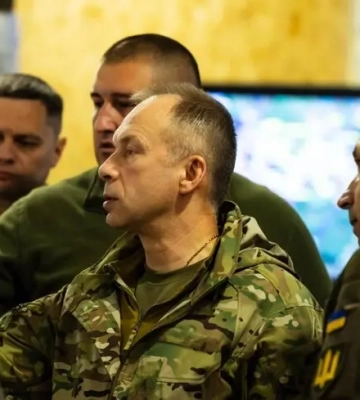 Сирський відвідав війська на запорізькому напрямку: туди мають перекинути додаткову зброю та техніку