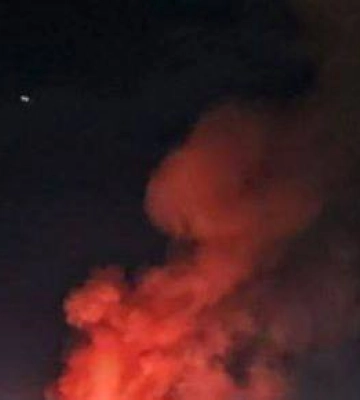 У Кривому Розі балістика влучила у триповерховий житловий будинок, почалася пожежа