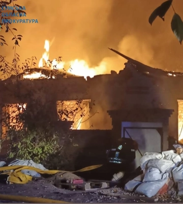 У Сумах розслідують нічну смертельну атаку на житловий квартал