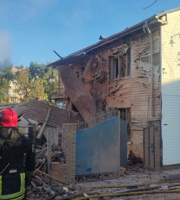 У Сумах внаслідок нічної атаки загинула родина з дитиною