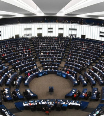 Європарламент сьогодні розгляне надання Україні 35 млрд євро кредиту за рахунок заморожених активів РФ