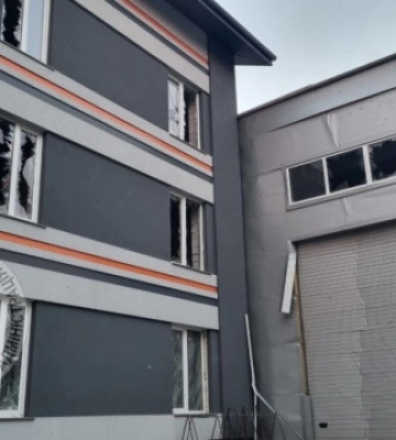 Атака дронів: у Києві зафіксували падіння уламків у двох районах, п&#039;ятеро постраждалих