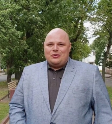 Брат спікера Стефанчука анонсував тріумфальне закінчення війни і проведення виборів Брат спікера Стефанчука анонсував тріумфальне закінчення війни і проведення виборів