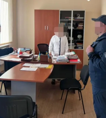 В одеському обласному МСЕК викрито багатомільйонну схему заробітку на ухилянтах