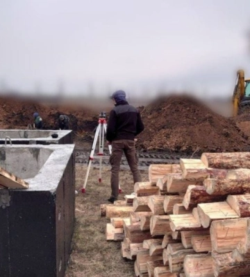 Черкасці можуть долучитися до команди волонтерів, які будуватимуть фортифікації (контакт)