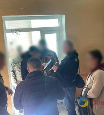 В одеському обласному МСЕК викрили багатомільйонну схему заробітку на ухилянтах