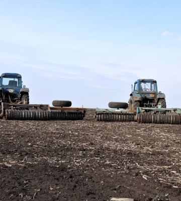 Аграрії Харківщини отримують компенсацію за розмінування земель