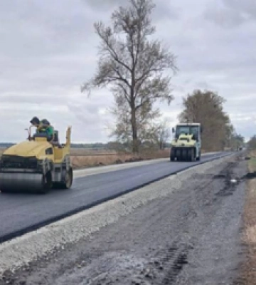 За минулий тиждень фахівці відремонтували ще майже 7 тис м² доріг на Полтавщині