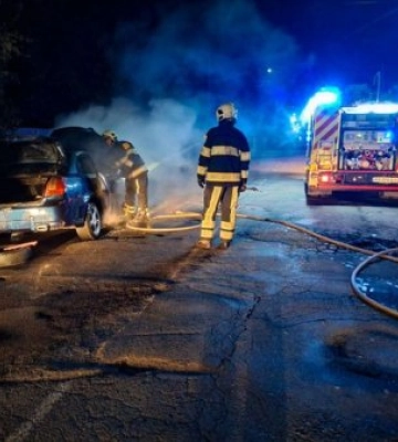 У Мукачеві загорівся легковий автомобіль Chevrolet Lacetti