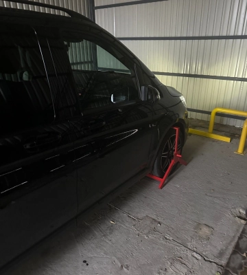 На Львівщині прикордонники виявили розшукувані Інтерполом автомобілі