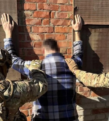 СБУ затримала 4-х російських агентів, які наводили російські «КАБи» на оборонців Донеччини