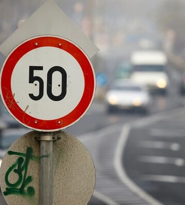У листопаді максимальна швидкість руху в Києві знову 50 км/год