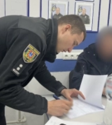 В Ізмаїлі цивільне подружжя на замовлення підпалило автомобіль