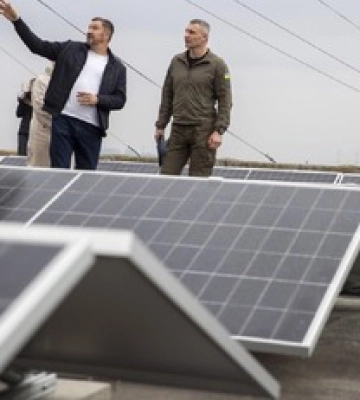Кличко показав на прикладі багатоповерхівки, як кияни можуть перетворити свій будинок на енергостійкий