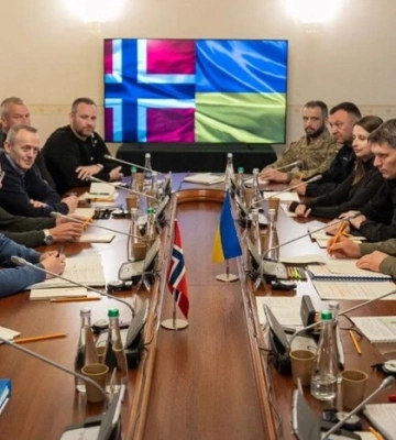 Норвегія профінансує закупівлю озброєння для українських F-16 – Умєров