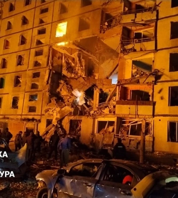 Фото зруйнованої багатоповерхівки після обстрілу росіян показали у прокуратурі