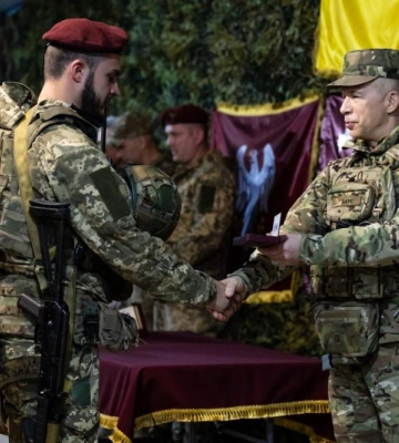 21-річний десантник з Рівненщини отримав медаль «За військову службу Україні» від Головнокомандувача ЗСУ