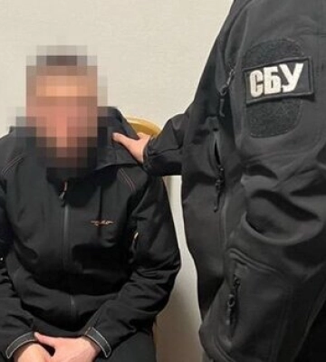 Шпионили за поездами с военной техникой: СБУ на Буковине задержала агента ФСБ и его приспешника. ФОТО