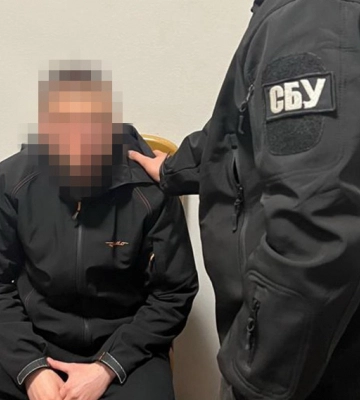 Двоє чернівчани збирали дані про перевезення зброї та передавали спецслужбам РФ
