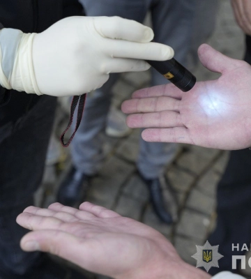 В Одесі затримали &quot;торговця непридатністю&quot; для військовозобов&#039;язаних, - ФОТО, ВІДЕО