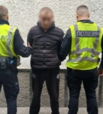 У Виноградові затримали грабіжника, який погрожував дитині