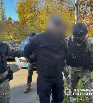 Поліцейські викрили 42-річного киянина у підпалі квартири в Одесі