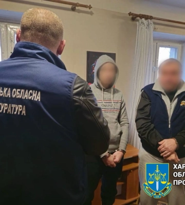 Підпали авто ЗСУ: двом харків’янам «світить» до 10 років тюрми
