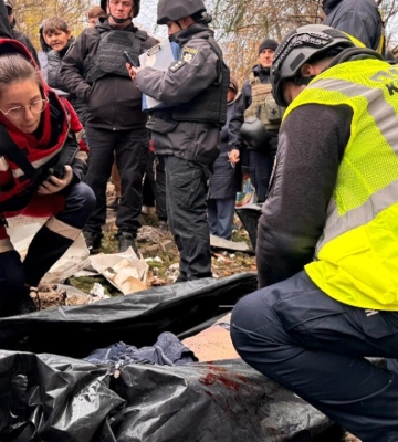 Обстріл Харкова: з-під завалів дістали тіло 15-річного хлопця (Відео)