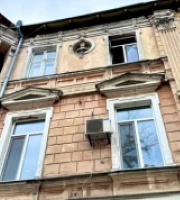 В Одесі тривають протиаварійні роботи в будинку на вулиці Софіївській