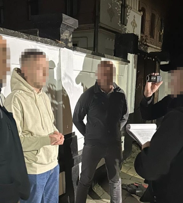 Підозру отримав ще один організатор втечі за кордон ухилянтів з Івано-Франківської області 
