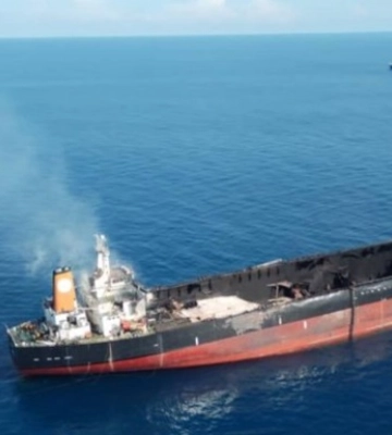 Недалеко от Малайзии взорвалось несколько судов &quot;теневого флота&quot; нефти РФ
