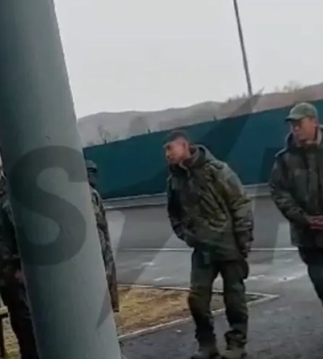 Tg-каналы публикуют видео с прибывшими в Россию военными КНДР