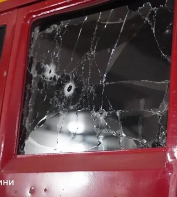 Росіяни вдарили по пожежній частині в Одесі, поранені двоє рятувальників