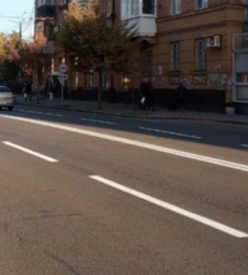 У Полтаві продовжуються роботи з нанесення дорожньої розмітки