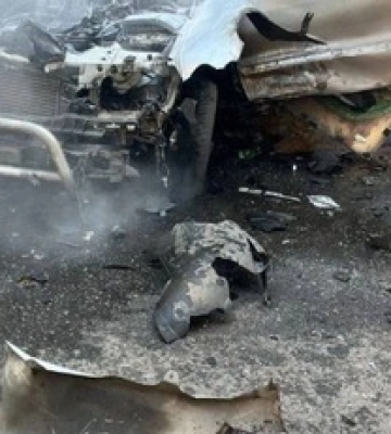 У Краматорську біля житлового будинку підірвали авто