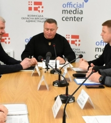 Погуляйко обговорив з керівниками волинських медзакладів проблеми харчування військових