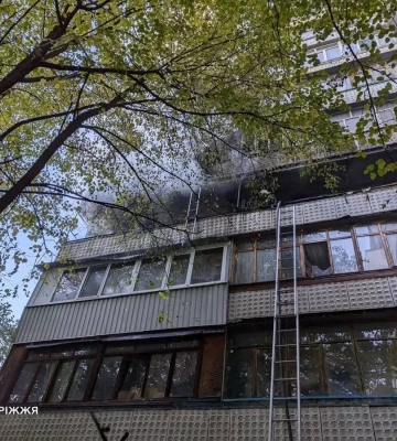 В Запорожье в многоэтажке произошел масштабный пожар: семеро пострадавших, из них трое детей