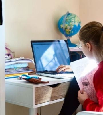 Жители Мелитополя ответили, почему их дети продолжаются учиться в украинских школах