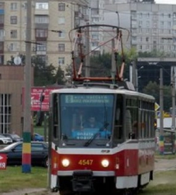Деякі трамваї та тролейбуси у Харкові не курсуватимуть майже весь день