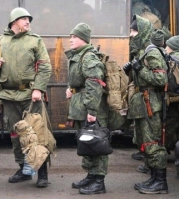 Російські командири вимагають у мобілізованих на ТОТ Луганщини половину виплат - ОВА