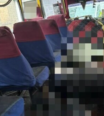 Удар РФ по автобусу у Херсоні: кількість поранених зросла до 10, п’ять людей у важкому стані