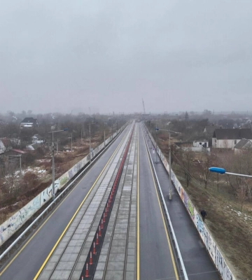 В Киеве открыли Подольский мост, который строили более 30 лет: он будет работать не для всех