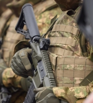 На Харківщині нацгвардійці та 92 ОШБр розбили колону росіян: відео відбиття штурму