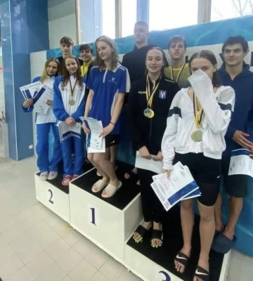 Майже 30 нагород на чемпіонаті України здобули плавці з Рівного