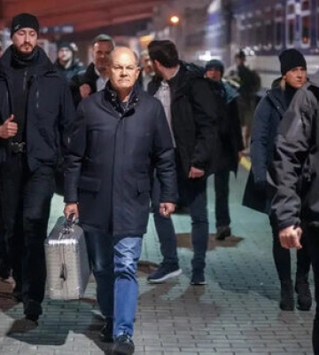 Шольц вперше за два з половиною роки прибув до Києва
